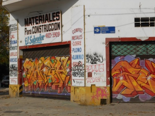 Graffitis Salvador.JPG